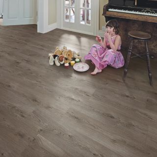 Elka Sienna Oak Laminate Flooring 8 x 192 x 1281mm - 2.179m² Per Pack